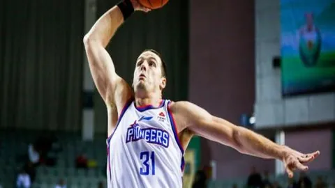 泰山队赴韩征战，四外援随行，郑铮、李源一缺席遗憾满满